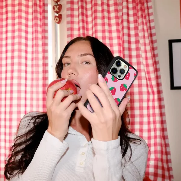 Soft Pink Strawberry Pattern Phone Case For IPhone 16 16pro 16plus 16promax Pro Plus Max Mirror Acrylic PC TPU Cover - Image 4